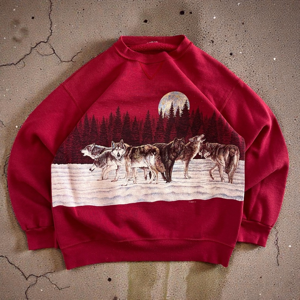 Vintage 90s Wolf Wrap-Around Crewneck Sweatshirt Men’s Large